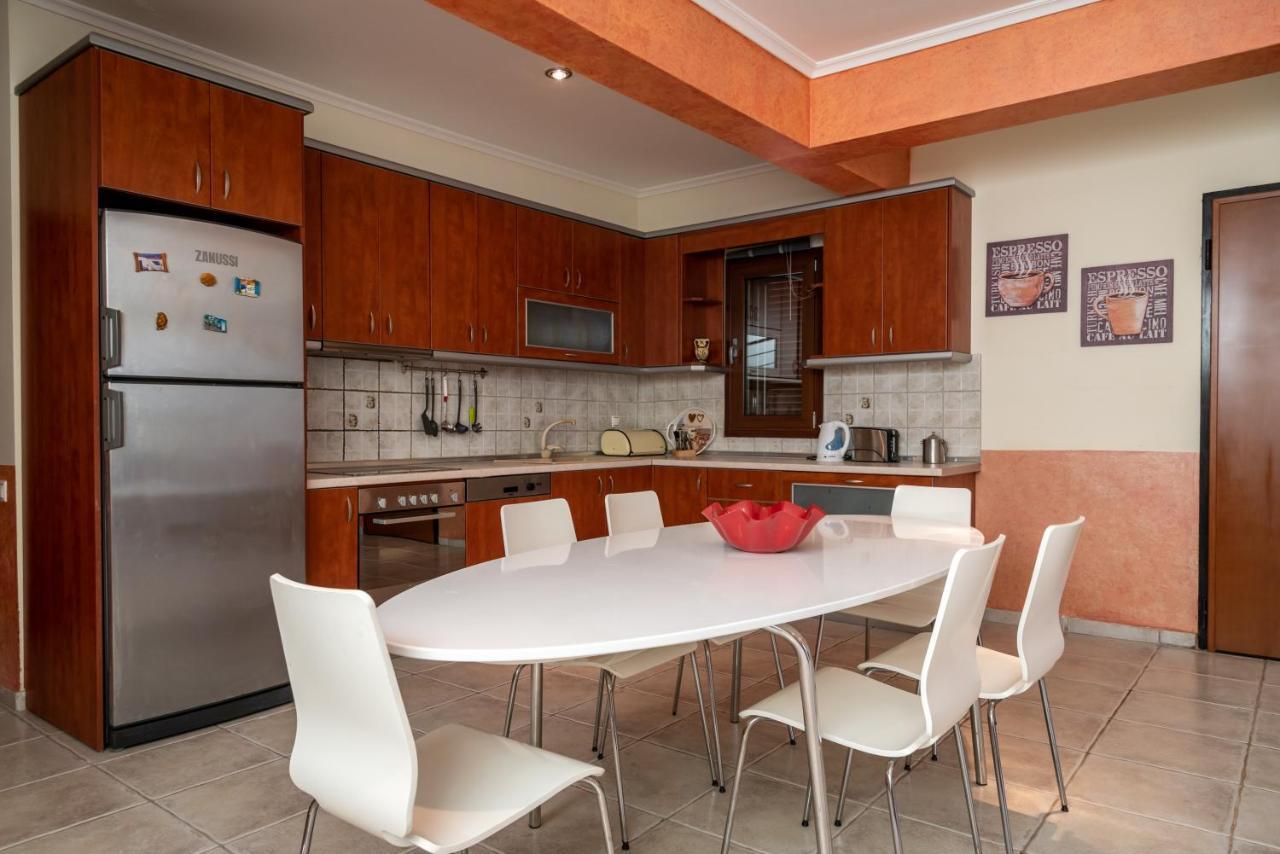 Blue Thea Luxury Villa In Afitos Екстериор снимка