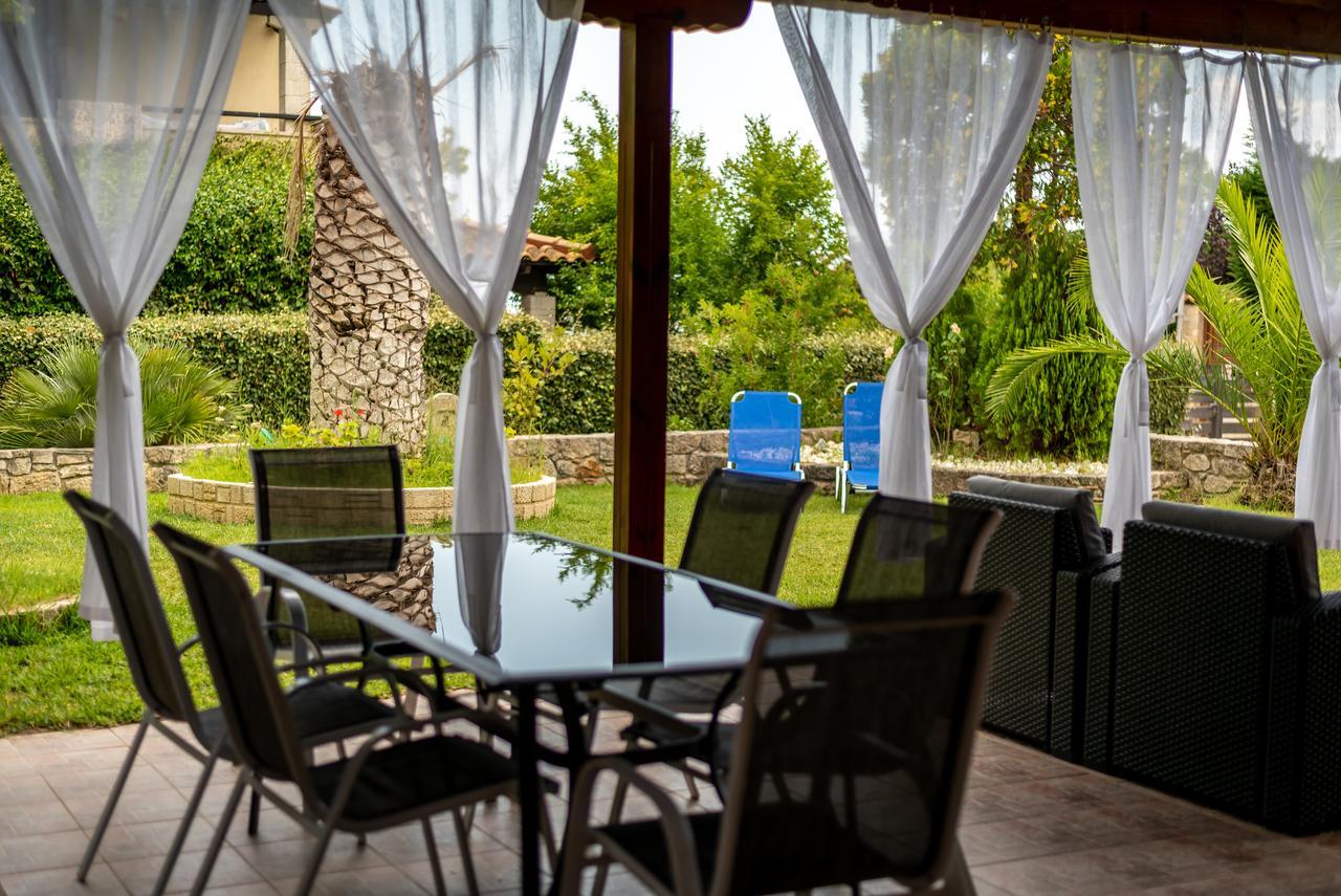 Blue Thea Luxury Villa In Afitos Екстериор снимка