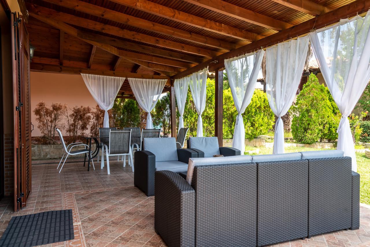 Blue Thea Luxury Villa In Afitos Екстериор снимка